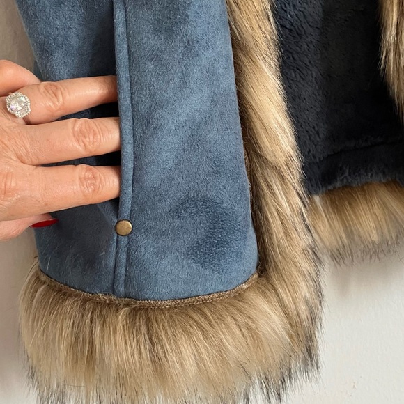 Tasha Polizzi Y2K Penny Lane Suede Faux Fur Luxe Sleeveless Vest Turquoise Teal - Picture 9 of 16